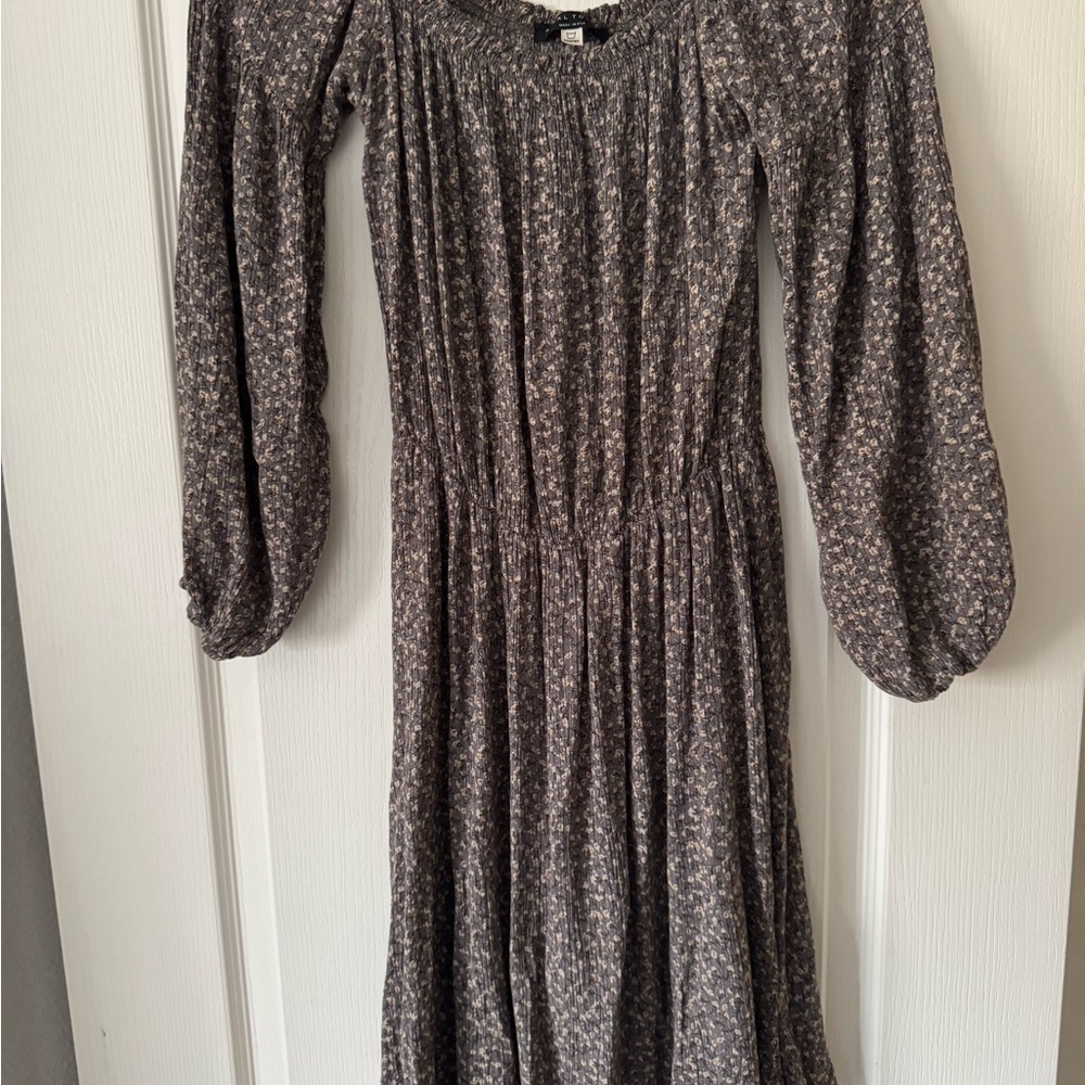 Elegant Floral Long Sleeve Dress